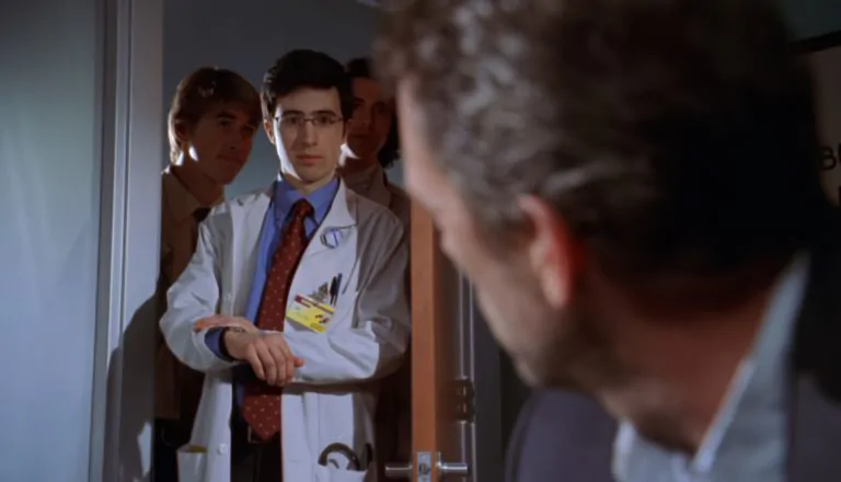 Момент из 21 серии 1 сезона