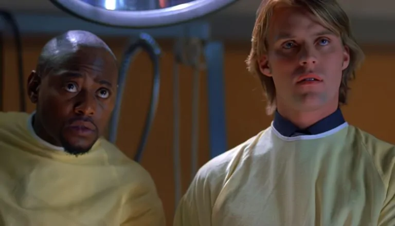 Момент из 17 серии 2 сезона