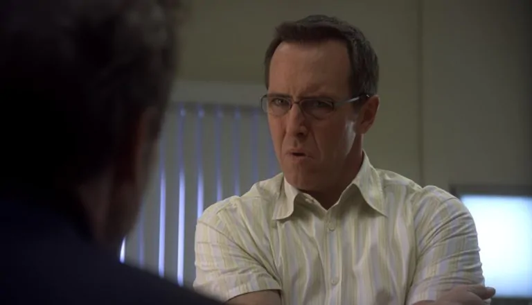 Картинка к «3 сезон 6 серия»