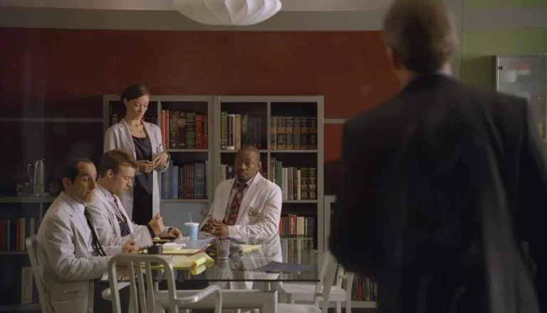 Момент из 17 серии 6 сезона