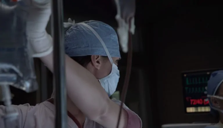 Момент из 15 серии 8 сезона