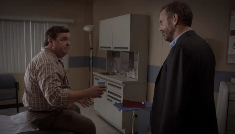 Момент из 6 серии 8 сезона